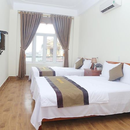Gold Plus Hotel Фонг Нха Екстериор снимка