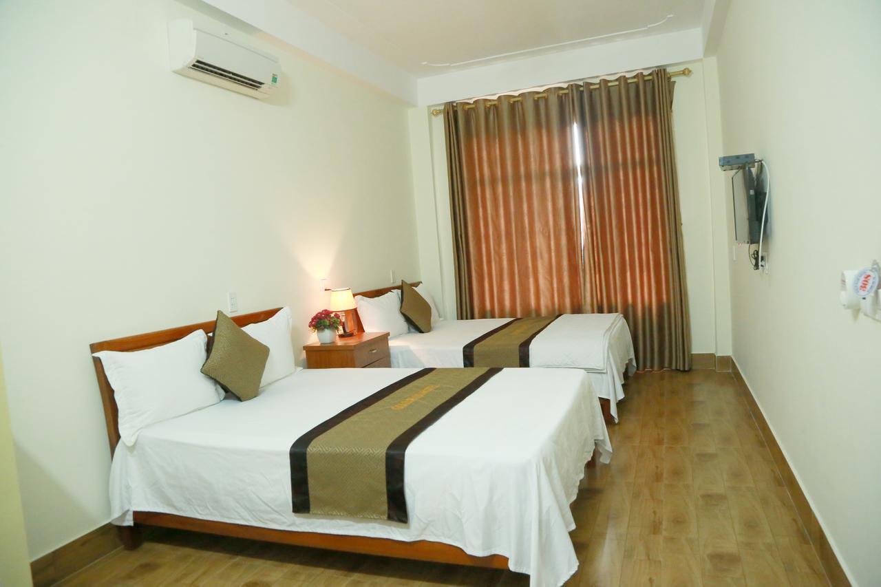 Gold Plus Hotel Фонг Нха Екстериор снимка
